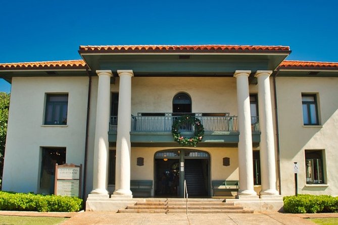 Self-Guided Scavenger Hunt: Lahaina Over The Rainbow - Overcoming Logistical Challenges