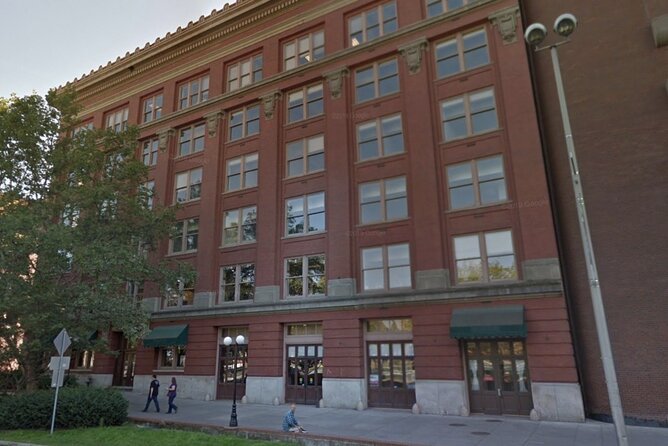 Self-Guided Scavenger Hunt: Spokane Art & Architecture - City Hall Exploration