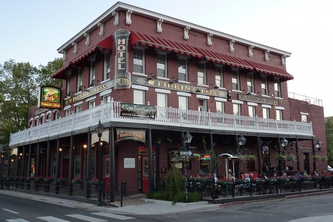 Self-Guided Scavenger Hunt: Test Your Luck In Carson City - App Features and Inclusives