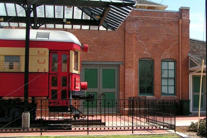 Self-Guided Scavenger Hunt: The Best of Plano, Texas - Uncovering Hidden Gems at Willow Creek Park