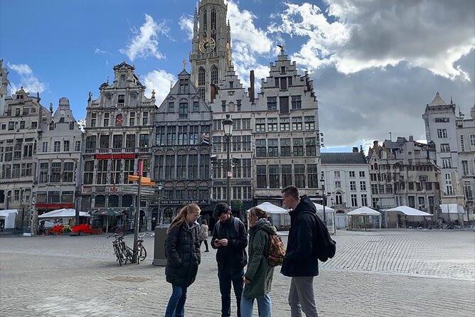 Self-Guided Secrets of Leeuwarden Exploration Game - Device Requirements and Activity Options