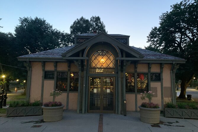 Self-Guided Smartphone Ghost Walking Tour Boston App EMF Reader - Tips for an Enjoyable Experience