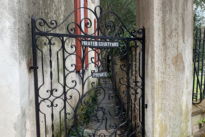 Self-Guided The French Quarter Charleston Solo Walking Tour - Pre-Recorded Storytelling