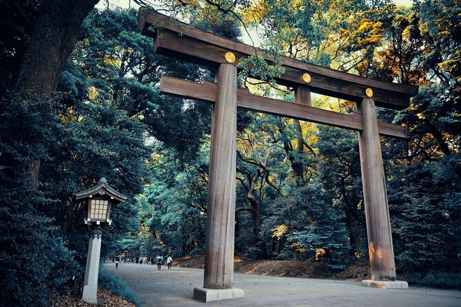 Self-Guided Tokyo History and Architecture Walking Tour - Walking Through Harajuku District