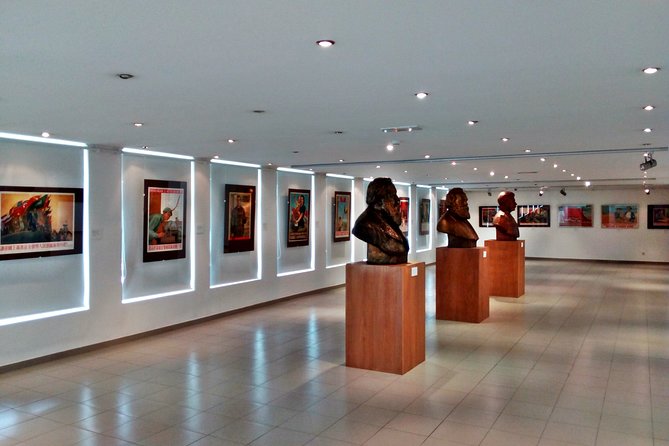 Self-guided Tour in the Museum of Socialist Art - Booking and Opening Hours