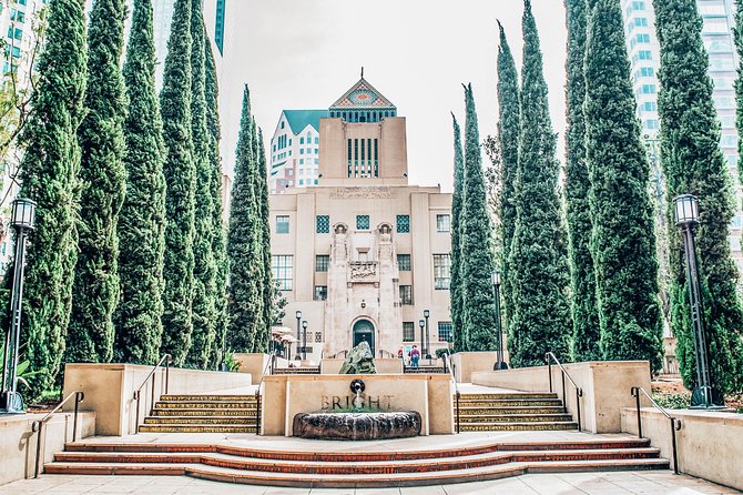 Self-Guided Tour of Downtown Los Angeles With Fun Facts and Best Photo Ops - Engage With Fun Facts About LA
