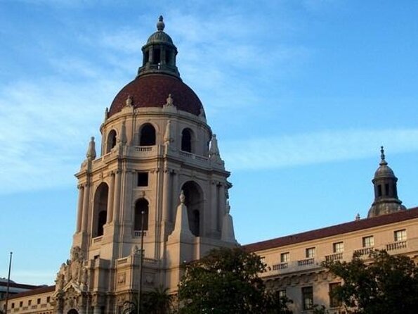 Self-Guided Tour of Pasadena in Los Angeles With Fun Facts and Best Photo Ops - Key Points