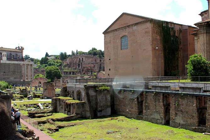 Self-guided Virtual Tour of Roman Forum: The Beating Heart of The Empire - Key Points of Interest in the Forum