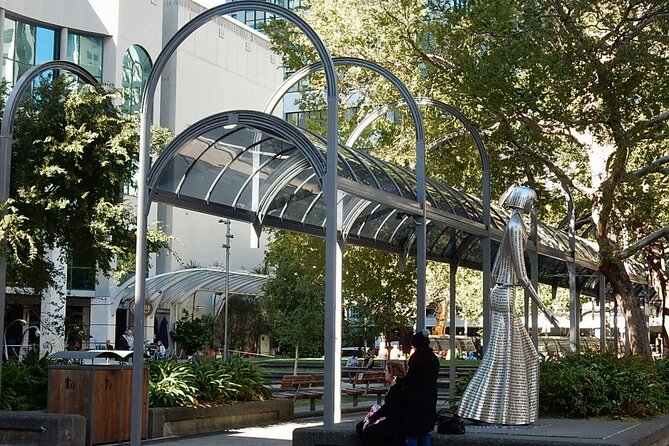 Self-Guided Wellington Scavenger Hunt: Cultural Capital - Weather Considerations and Preparation