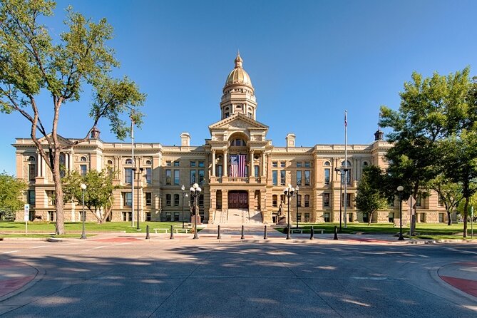 Self-Guided Wyoming Scavenger Hunt: Roaming Cheyenne Wyoming - Photographic Challenges and Trivia