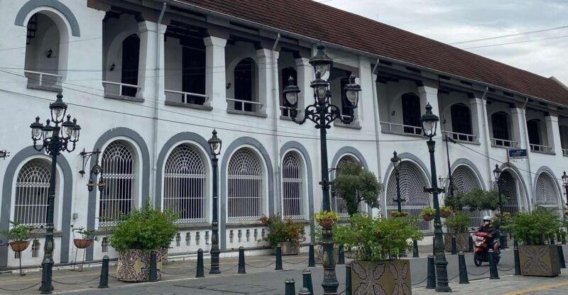 Semarang: Private Car Charter With Professional Driver - Inclusions and Amenities