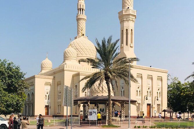 Semi-Private Half-Day Tour of Old Dubai City - Discovering Old Dubai