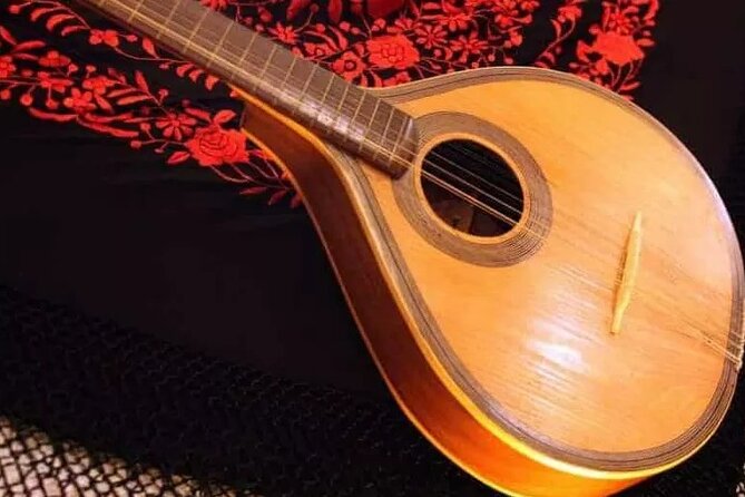 Semi Private Oporto Fado Show With Dinner - Intimate Group Setting