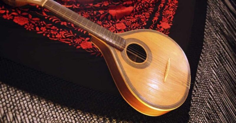 Semi Private Oporto Fado Show With Dinner - Key Points