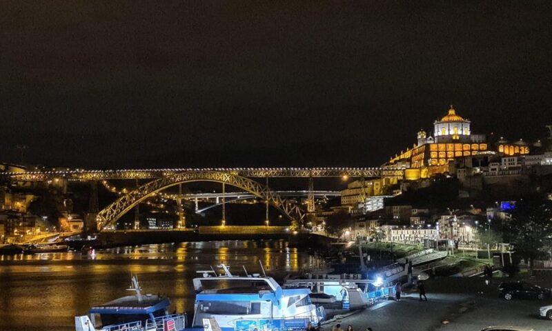 Semi Private Oporto Fado Show With Dinner - Key Highlights