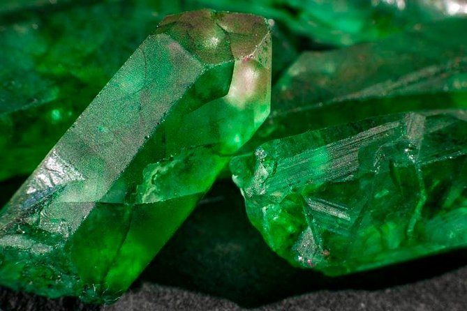 Semiprecious Gemstones Shopping Tour With Hotel Pickup and Drop-Off - Accessibility and Participation