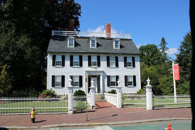 Semiprivate Day Trip to Salem and Hammond Castle from Boston - What Might Not Work For Everyone?