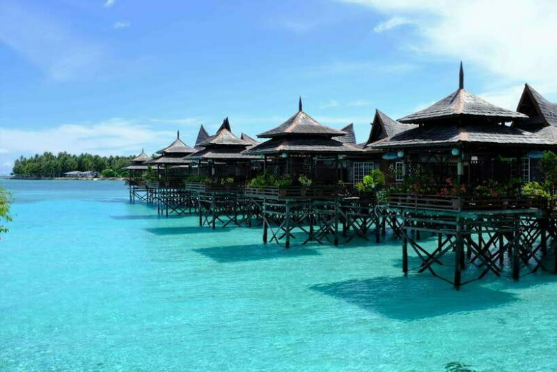 Semporna: Mabul and Kapalai Trip in Snorkel or Dive & Lunch - Snorkeling or Diving Briefings and Gear