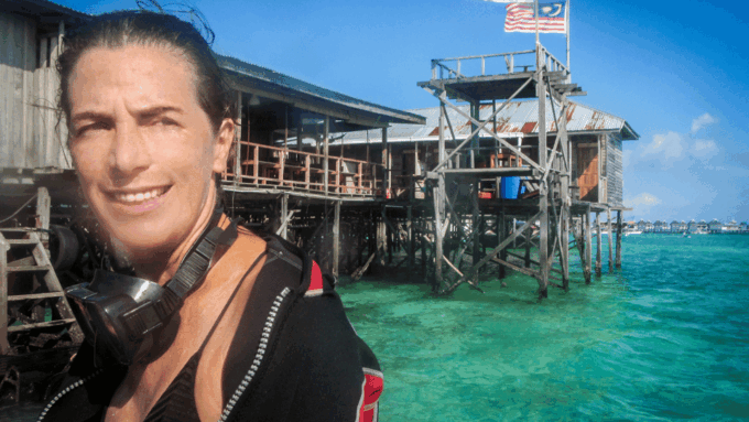 Semporna : Snorkelling & Island Hopping at Mabul + Kapalai - Exploring Mabul Island