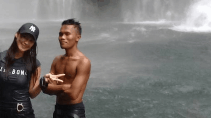 Senaru Village & North Lombok Waterfalls (1 Day Trip) - Language Support