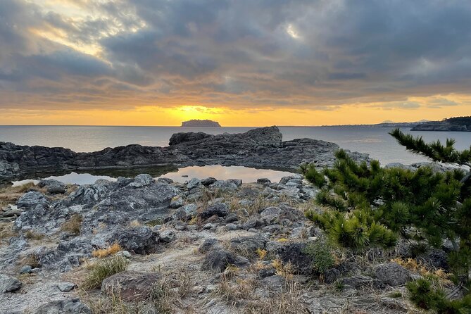Seogwipo(The Southern City of Jeju)City Walking Tours With Sunset - Good To Know