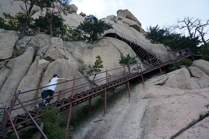 Seoraksan National Park Ulsanbawi Hiking From Seoul - Reviews and Feedback