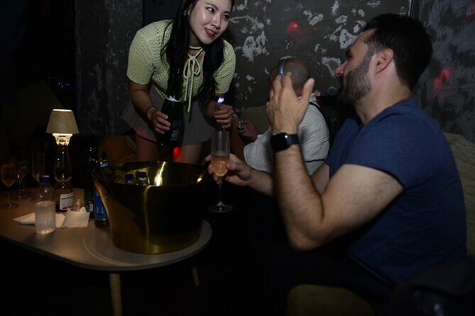 Seoul: Apgujeong Premium Pub Crawl with VIP Bottle Service - FAQ