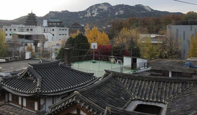 Seoul: Bukchon Hanok Village Walking Tour - Good To Know