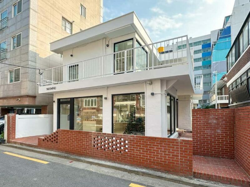 Seoul: Create Your Own Luxury Niche Perfume in Hongdae - An In-Depth Look at the Perfume Workshop Experience