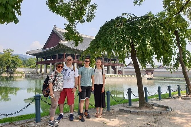 Seoul : Custom Walking Tour With a Local Guide (Private Tour) - Accessibility and Participation