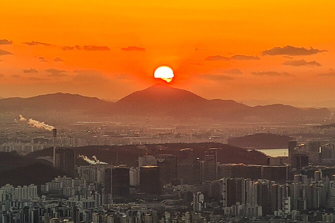 Seoul Day Tour, Inwangsan Sunset Hiking and Dinner - Booking Information