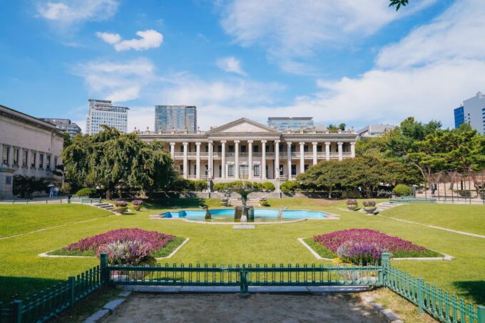 Seoul: Deoksugung Palace Half Day Walking Tour - Transportation and Food Exclusions