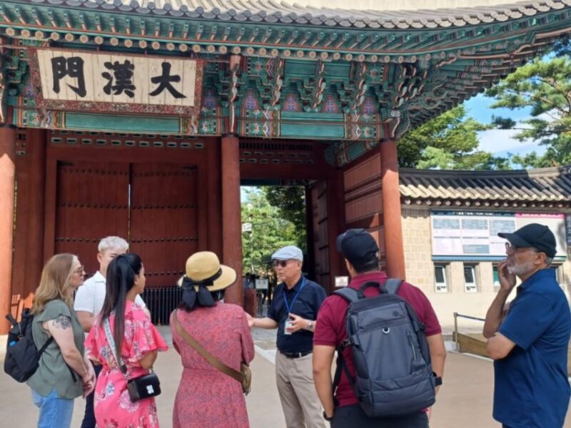 Seoul: Deoksugung Palace History Odyssey Walking Tour - Unveiling Deoksugung Palace