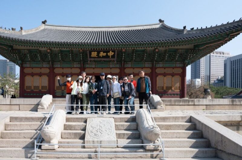 Seoul: Deoksugung Palace History Odyssey Walking Tour - Witnessing the Royal Guard Changing Show