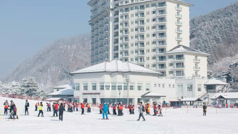 Seoul: Elysian Gangchon Winter Ski with Eobi Ice Valley Tour - Authentic Perspectives from Travelers
