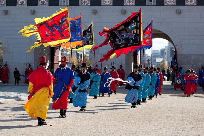 Seoul Full Day Private Walking Tour - Cultural Immersion