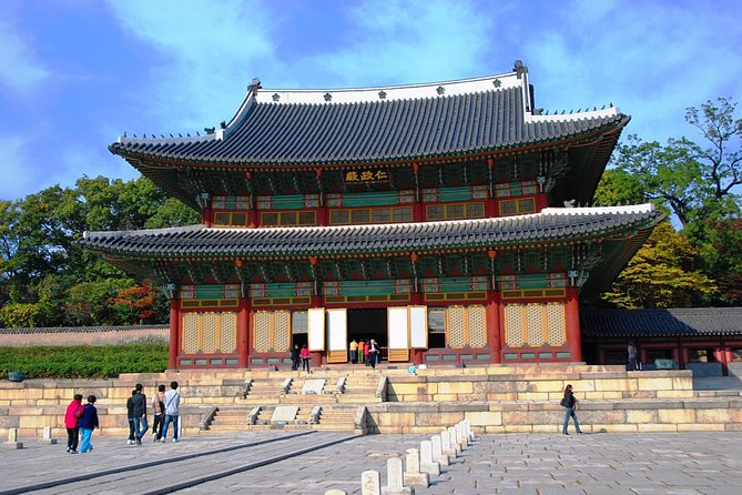 Seoul: Full-Day Royal Palace and Shopping Tour - Highlights of the Tour