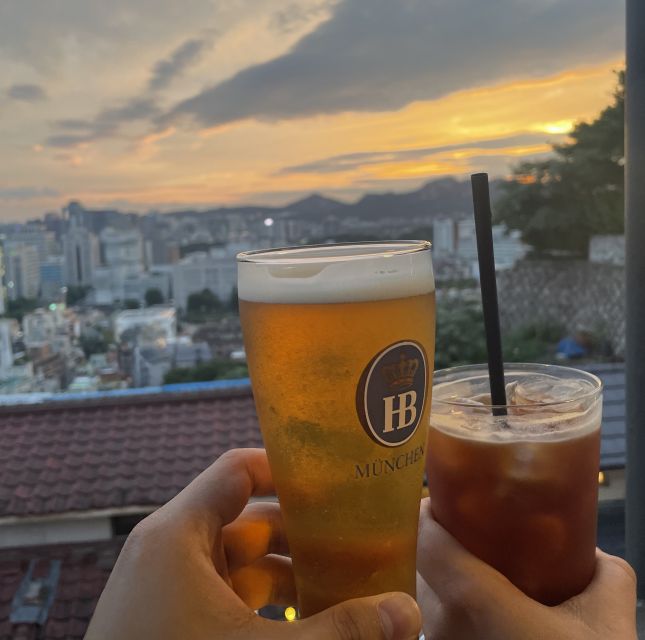 Seoul: Guided City Wall Sunset Hike With Korean Dinner - Meeting Point