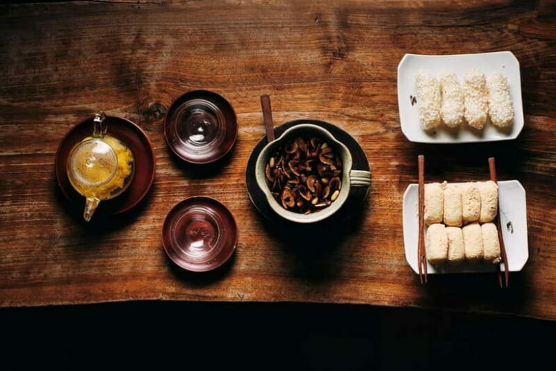 Seoul: Guided Food & Market Tour with 8+ Tastings - Key Points