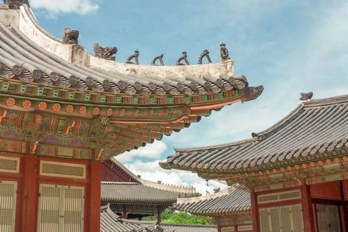 Seoul: Gyeongbok Palace and Bukchon Hanok Walking Tour - Inclusions and Cancellation Policy