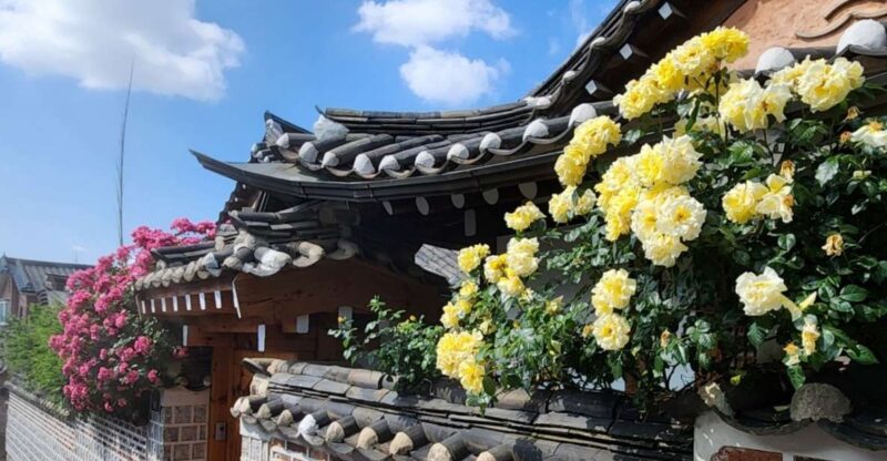 Seoul: Gyeongbokgung Palace, Bukchon Hanok Village, and Gwangjang Market Tour - Tour Overview