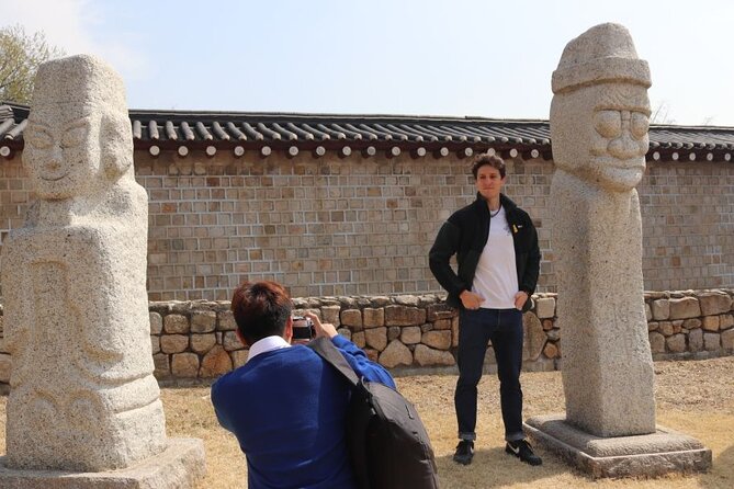 Seoul Highlights & Hidden Gems Tours by Locals: Private + Custom - Tour Accessibility Options