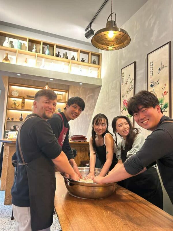 Seoul: Learn and Craft Makgeolli at a Traditional Brewery - Key Points