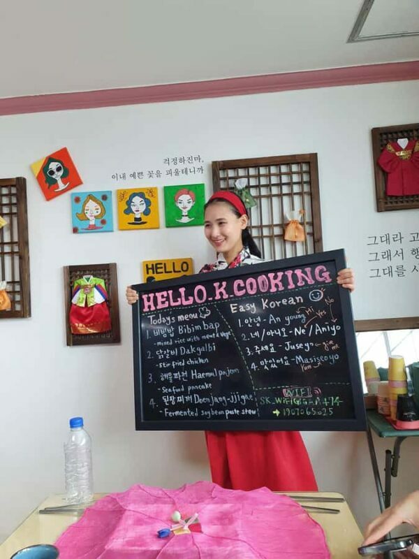 Seoul: Local Home Korean Cooking Class and Market Tour - What You’ll Cook and Taste