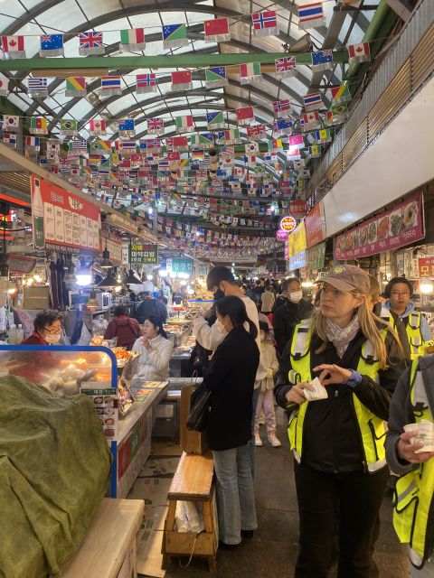Seoul: Market Food Tour & Evening Ebike Ride - Tasting Korean Street Food