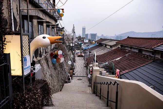 Seoul Moonlight Walking Tour With Local Historian - Included in the Tour