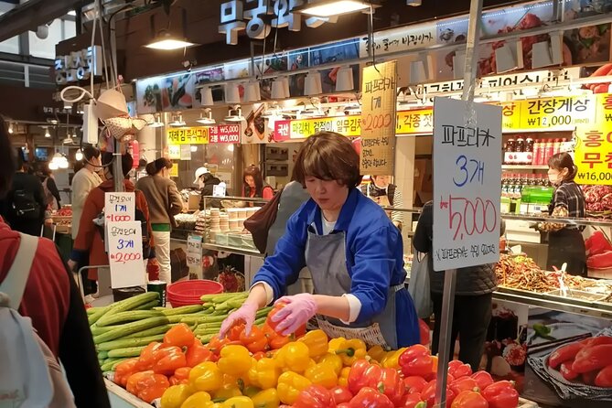 Seoul: Oriental Medicine&Optional Temple Vegan Cooking Class - Night Market Food Tour