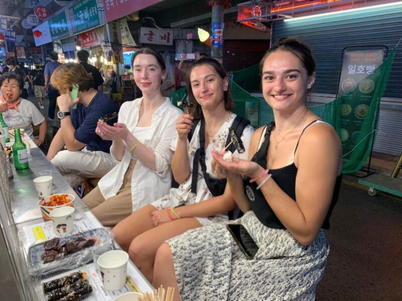 Seoul: Palace, Temple and Market Guided Foodie Tour at Night - Tour Overview