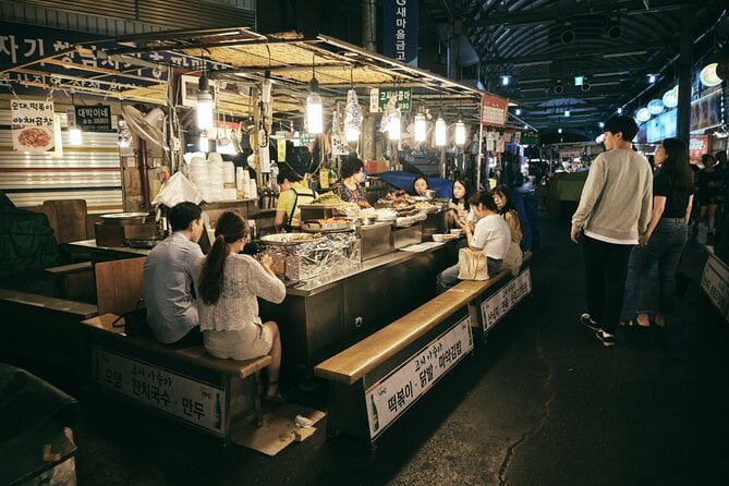 Seoul: Palace, Temple and Market Guided Foodie Tour at Night - Traditional Korean Cuisine