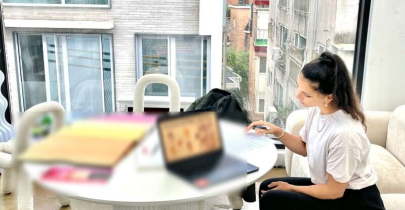 Seoul: Personal Color, Fashion, and Make-up Analysis Session - The Color Analysis Process